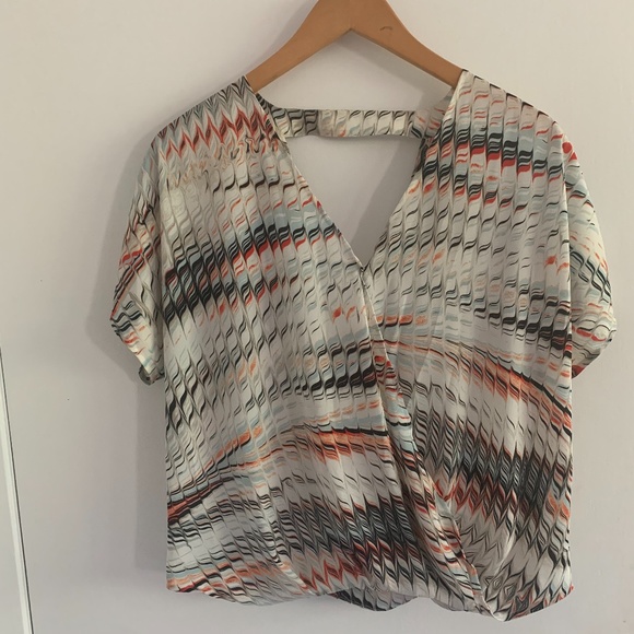 Trouve Double V Top - Picture 1 of 5